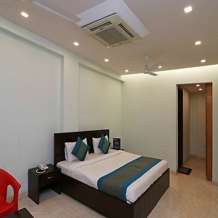 Oyo 9664 Sector 48 Otel Gurgaon Dış mekan fotoğraf