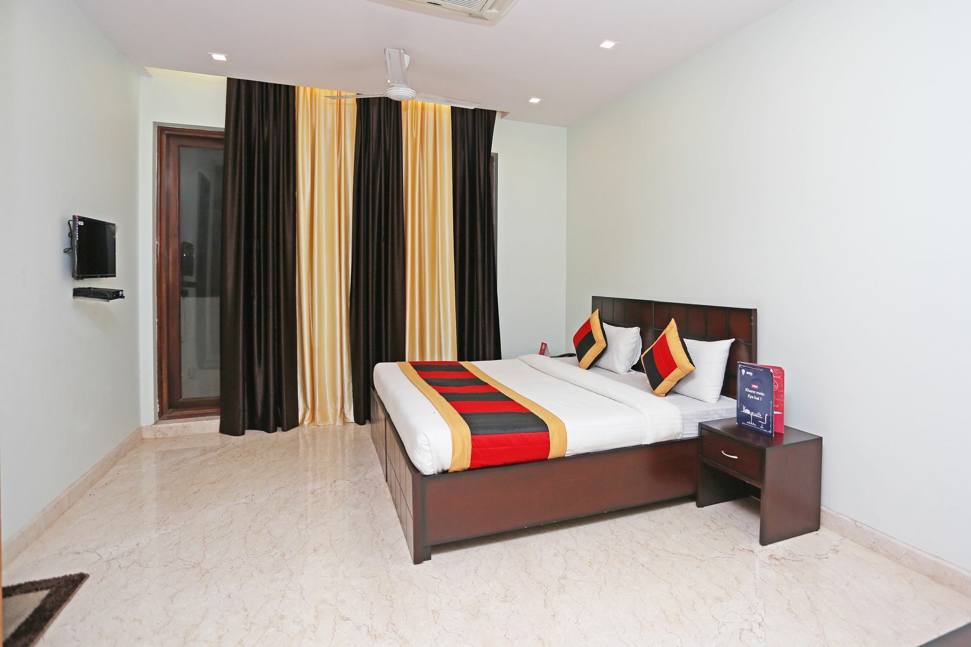 Oyo 9664 Sector 48 Otel Gurgaon Dış mekan fotoğraf
